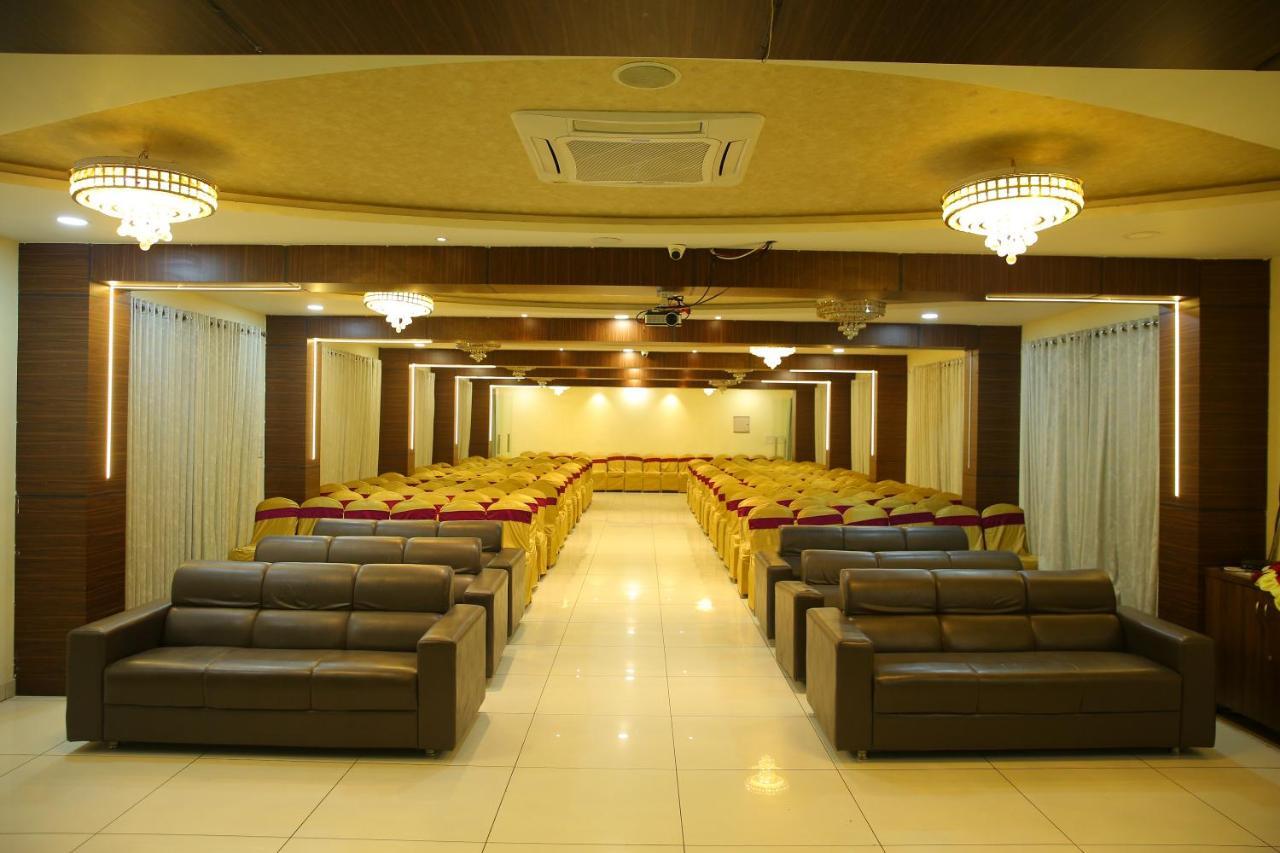 Hotel Maruthi Inn Nirmal  Exterior photo